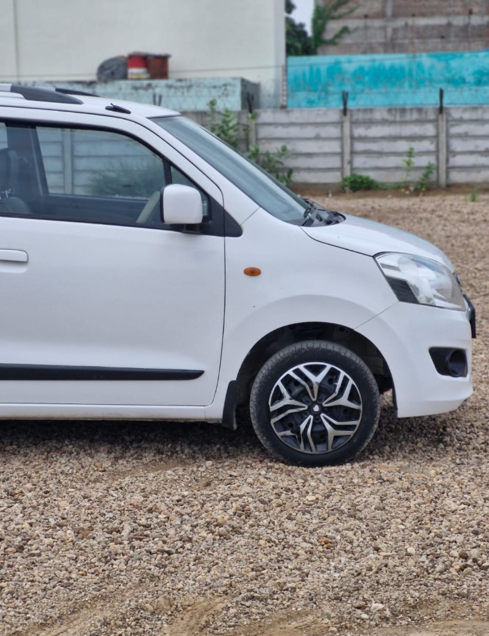 Maruti Suzuki WAGONR VXI - thumbnail view 5